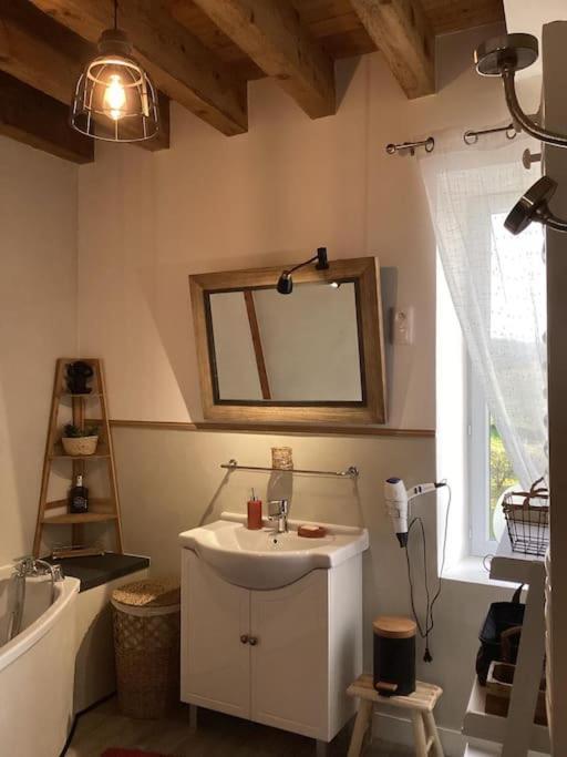 Le Gite De La Fontaine Chiddes Extérieur photo